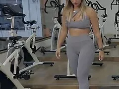 Chơi trên sex thú nhật máy