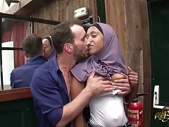 Bố dượng ông ba ghẻ-và sec thu nhat ban vợ